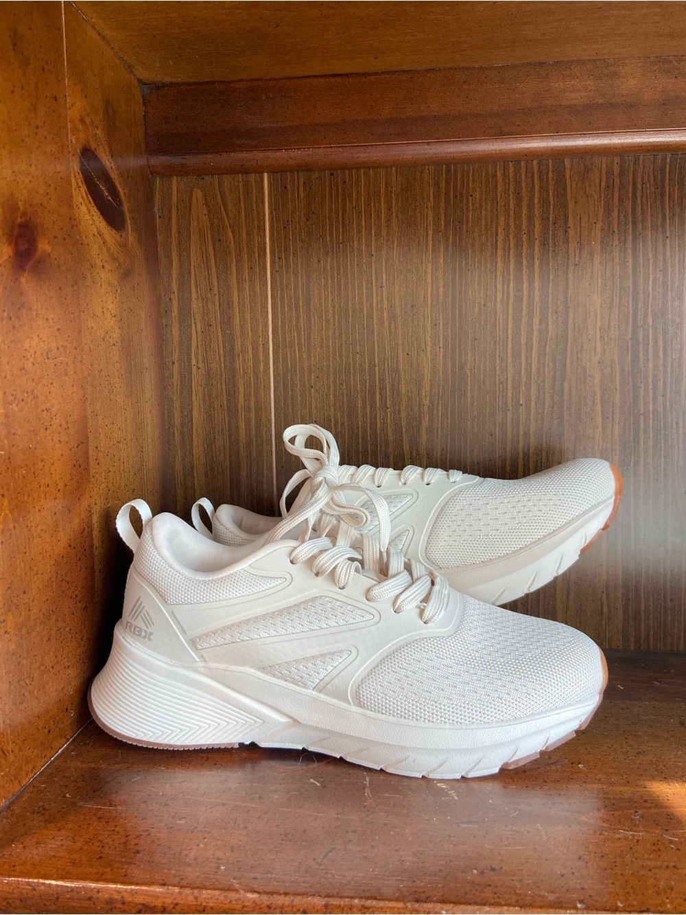 RBX Women's 8.5 White Sneakers lace Up Athleasure NWT Galia